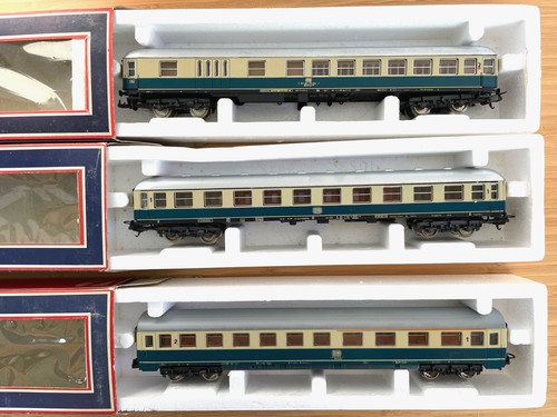 Lima vagoni treno rapido - treno,